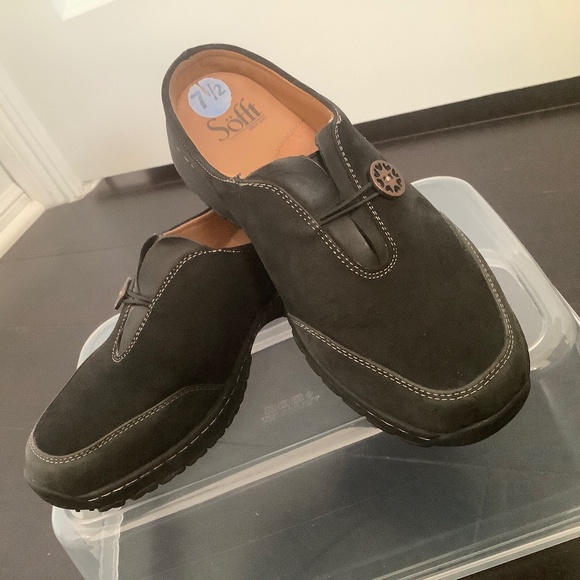 Sofft Walking Slip-on Sneakers, Size 7.5 - Picture 9 of 9